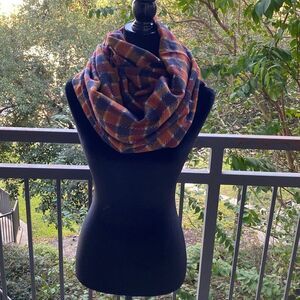 NIB BLANKET SHAWL Oversize Xfinity Wrap Strolling Street Navy Check  64"x 76"